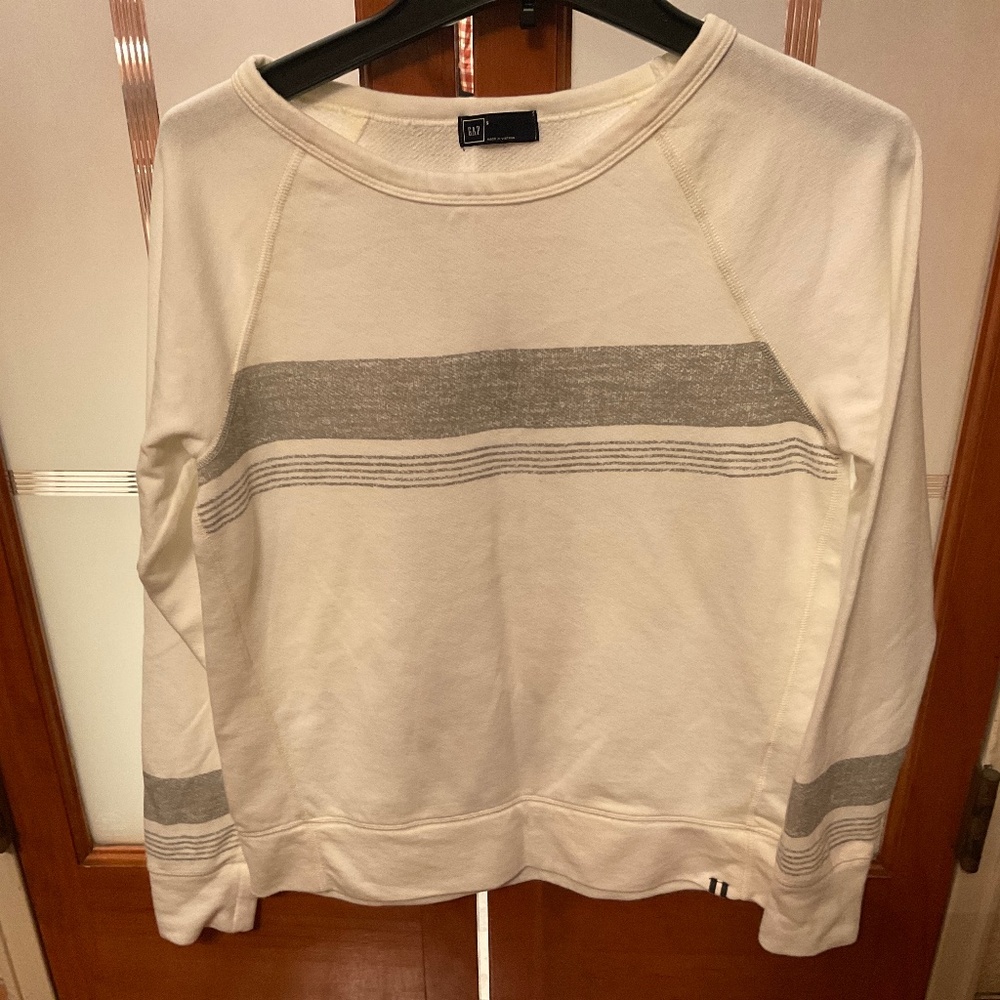 Gap new top